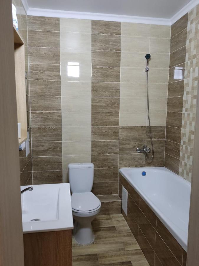 1-Но Комнатная Квартира В Центре Астаны Жк Sezim Qala 4 Astana Ngoại thất bức ảnh